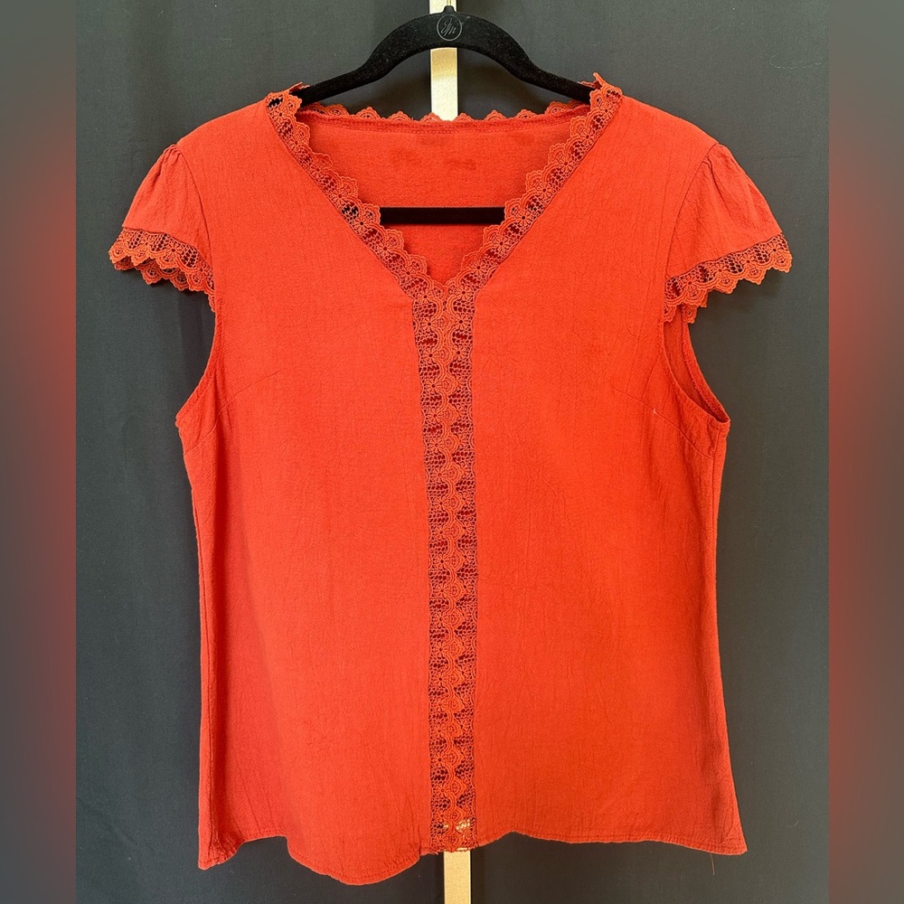 NWOT SHEIN orange blouse with lace detail. Size Large